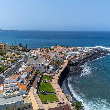 Terrazas La Caleta, * אדחה